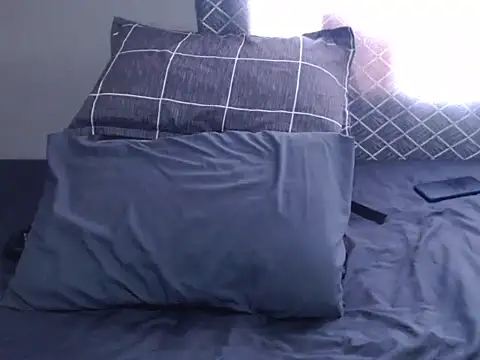 SlenderCharm98 online show from February 12, 2026, 12:00 pm