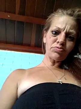 IrishGoddess69247 online show from November 6, 2025, 3:46 pm