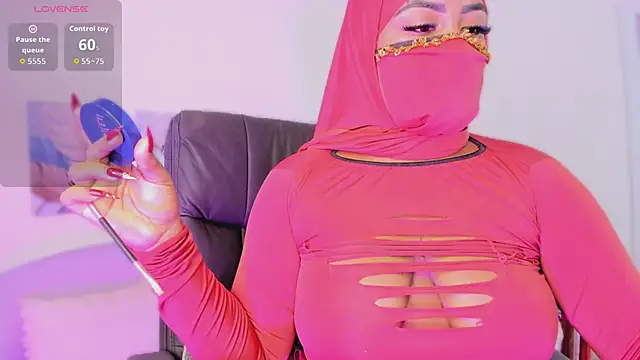 Snapshot of yasmin_elite chatting on February 15, 2026, 11:19 am yasmin elite online show from February 15, 2026, 11:19 am