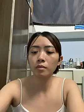Snapshot of Minee1202 chatting on May 28, 2026, 2:31 am Minee1202 online show from May 28, 2026, 2:31 am