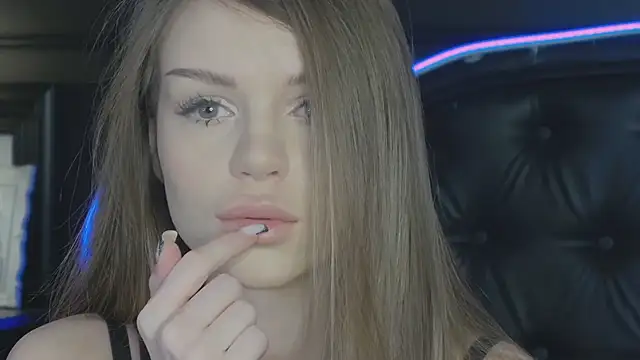 MarilynNova online show from February 22, 2026, 5:30 am