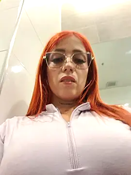 Alis xxx online show from February 19, 2026, 7:10 pm