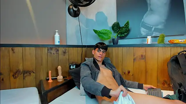 Dani mc1 online show from September 9, 2025, 12:05 pm