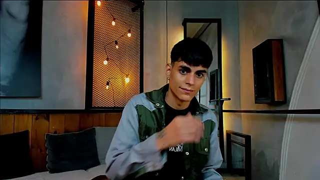 Dani mc1 online show from September 14, 2025, 11:53 am