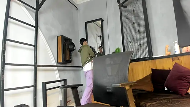 Dani mc1 online show from October 24, 2025, 11:28 am