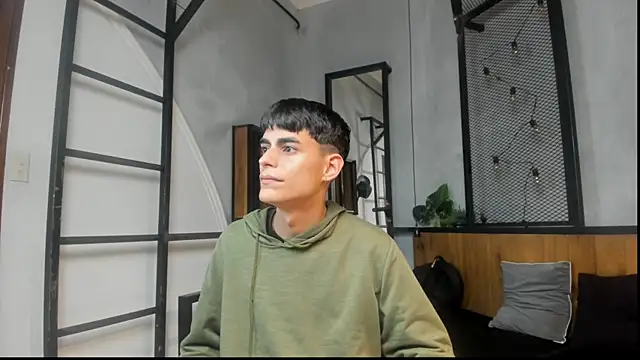 Dani mc1 online show from November 12, 2025, 11:32 am