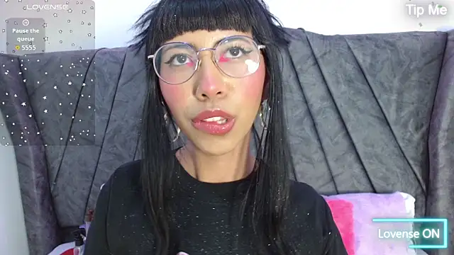 Nina fox 069 online show from September 14, 2025, 1:32 pm