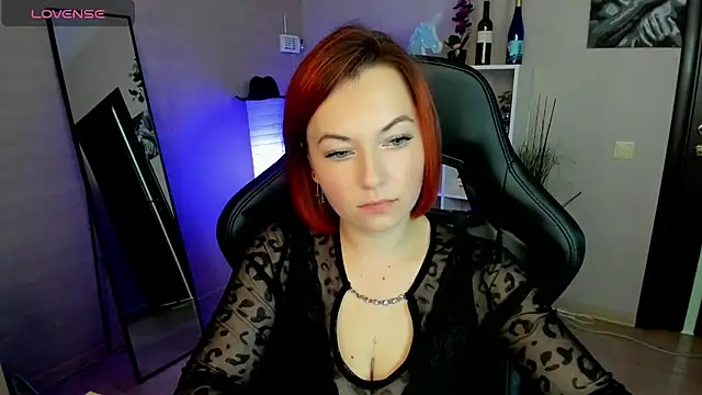 Serena Woods online show from September 16, 2025, 9:10 am