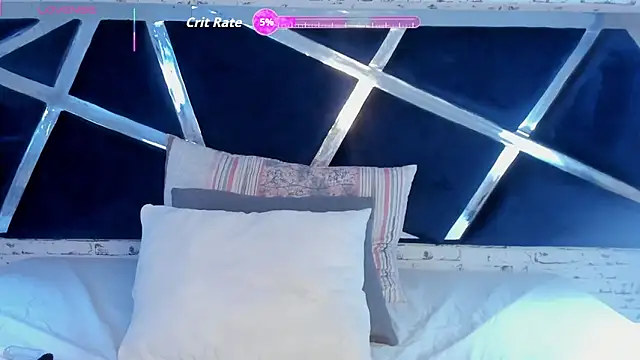 PaulinnaBlue online show from September 25, 2025, 8:45 pm