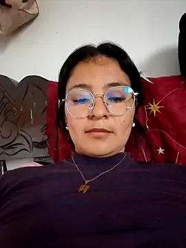 Lily-o online show from December 19, 2025, 3:08 pm