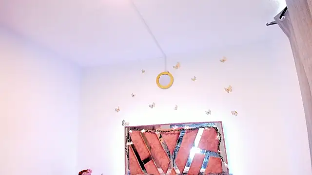 Ella Lenox online show from September 10, 2025, 9:37 pm