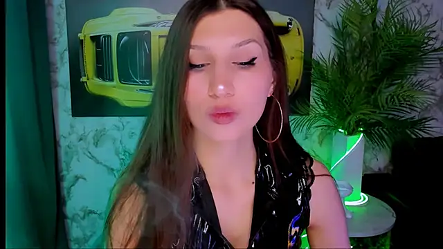 Mollyinyourmind online show from March 26, 2026, 8:58 pm