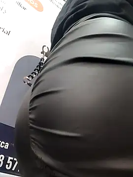 Snapshot of AMATISTA__16 chatting on January 19, 2026, 12:20 pm AMATISTA 16 online show from January 19, 2026, 12:20 pm