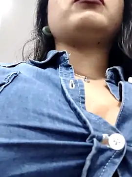 Snapshot of AMATISTA__16 chatting on March 17, 2026, 12:19 pm AMATISTA 16 online show from March 17, 2026, 12:19 pm