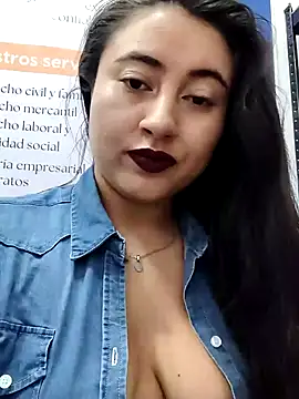 Snapshot of AMATISTA__16 chatting on March 31, 2026, 12:16 pm AMATISTA 16 online show from March 31, 2026, 12:16 pm