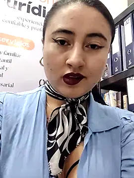 Snapshot of AMATISTA__16 chatting on April 13, 2026, 12:21 pm AMATISTA 16 online show from April 13, 2026, 12:21 pm