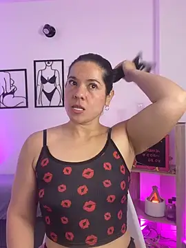 leiablack online show from February 5, 2026, 11:59 am