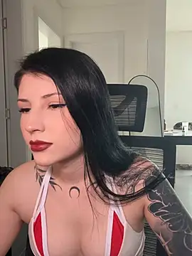 Privad ravenna online show from April 19, 2026, 8:33 pm