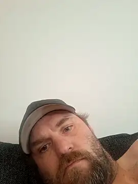 Snapshot of Bamse28 chatting on September 28, 2025, 2:33 pm Bamse28 online show from September 28, 2025, 2:33 pm