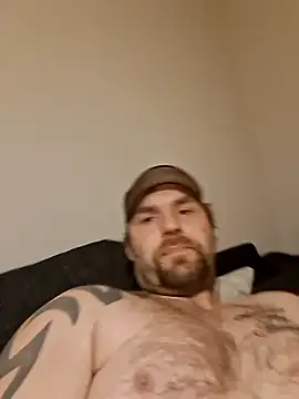 Snapshot of Bamse28 chatting on October 24, 2025, 9:55 pm Bamse28 online show from October 24, 2025, 9:55 pm