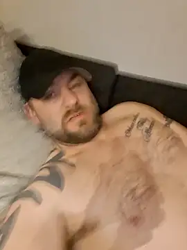 Snapshot of Bamse28 chatting on April 11, 2026, 3:00 am Bamse28 online show from April 11, 2026, 3:00 am