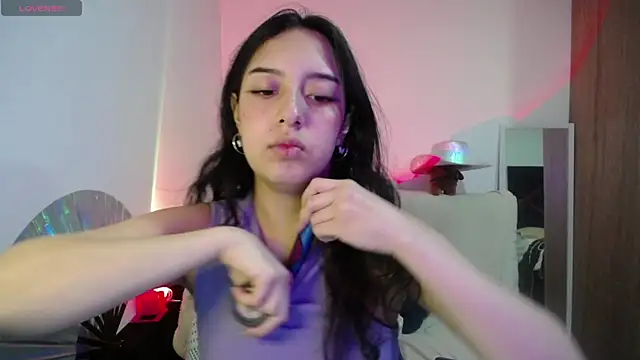 immisssilver online show from October 5, 2025, 1:04 am