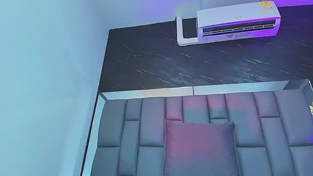 Roxana gomez online show from September 27, 2025, 3:11 am