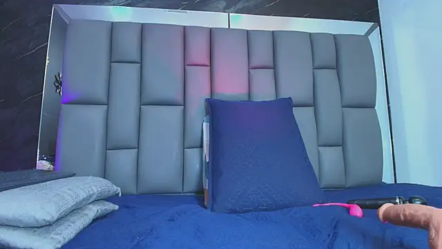 Roxana gomez online show from October 5, 2025, 3:16 am