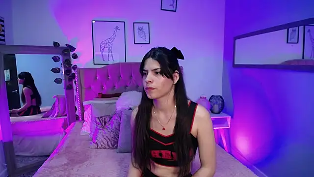 Astrid Velle online show from October 8, 2025, 3:26 am