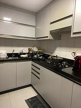 yumi-hot online show from April 5, 2026, 3:31 pm