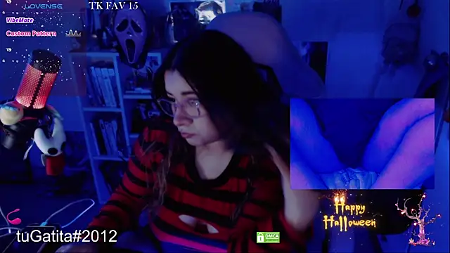 Pink girl0n online show from November 2, 2025, 9:22 am