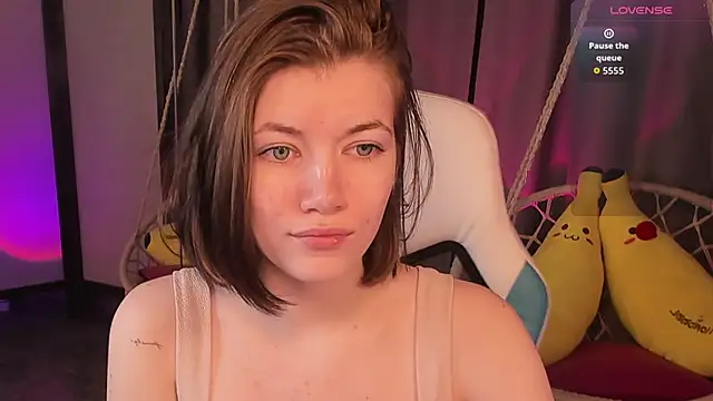 Snapshot of CathyBarnes chatting on September 23, 2025, 6:16 am CathyBarnes online show from September 23, 2025, 6:16 am