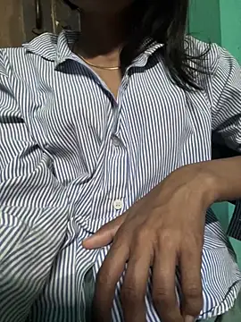 modelnishu online show from October 25, 2025, 12:29 am