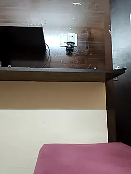 modelnishu online show from March 10, 2026, 3:06 pm