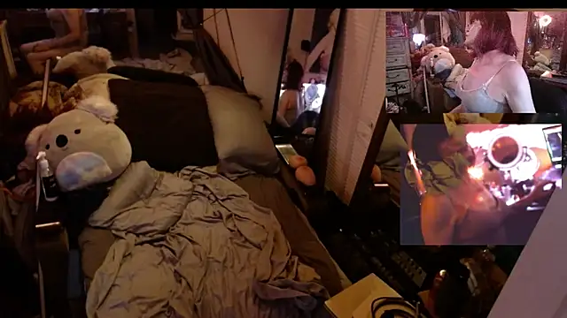 TransFionaLuv online show from September 11, 2025, 1:33 pm