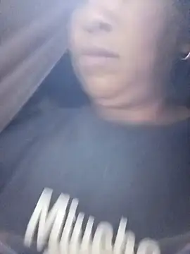 Mamapm20 online show from September 21, 2025, 2:29 pm