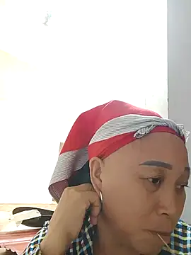 Mamapm20 online show from October 10, 2025, 8:24 am