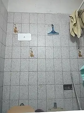 Auroraluna - online show from December 19, 2025, 1:23 am