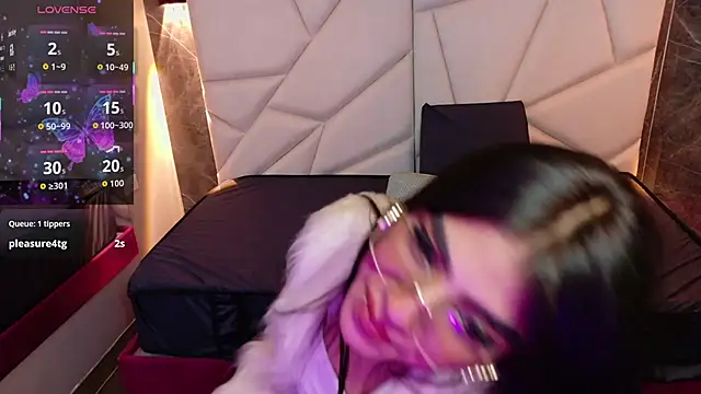 aysel 27 online show from October 11, 2025, 3:39 am