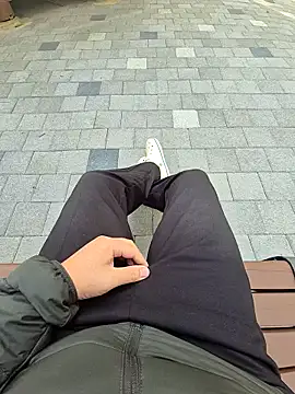 starvingo2002 online show from November 4, 2025, 1:59 am