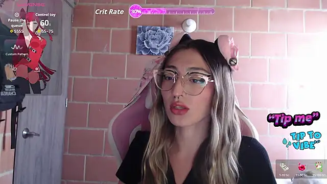 Andrea camilaaa online show from February 18, 2026, 7:21 pm