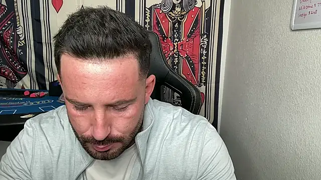 Snapshot of brettmycles28 chatting on February 7, 2026, 9:40 pm brettmycles28 online show from February 7, 2026, 9:40 pm