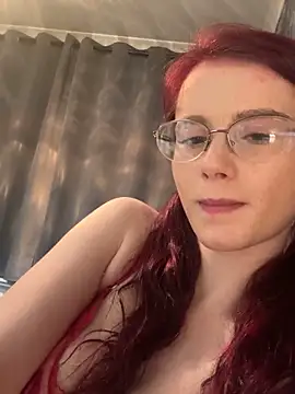 Snapshot of raen001 chatting on January 31, 2026, 7:23 pm raen001 online show from January 31, 2026, 7:23 pm