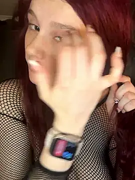 Snapshot of raen001 chatting on February 20, 2026, 9:48 pm raen001 online show from February 20, 2026, 9:48 pm