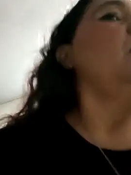 Snapshot of Laurasofia01 chatting on October 3, 2025, 3:14 am Laurasofia01 online show from October 3, 2025, 3:14 am