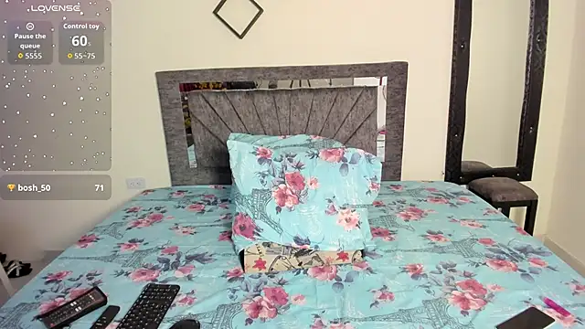 Snapshot of Laurasofia01 chatting on October 9, 2025, 5:00 pm Laurasofia01 online show from October 9, 2025, 5:00 pm