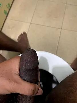 dickfuckerkkk online show from November 6, 2025, 6:03 am