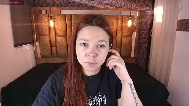 Isa Thompson   online show from March 15, 2026, 12:00 pm