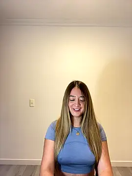 Zara Ross online show from October 5, 2025, 12:42 am