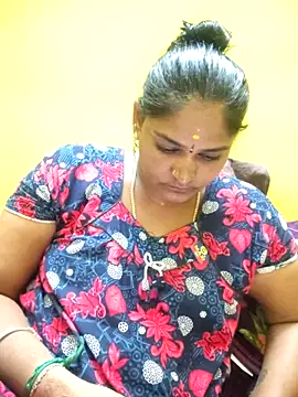 madavi123 online show from September 17, 2025, 2:52 pm